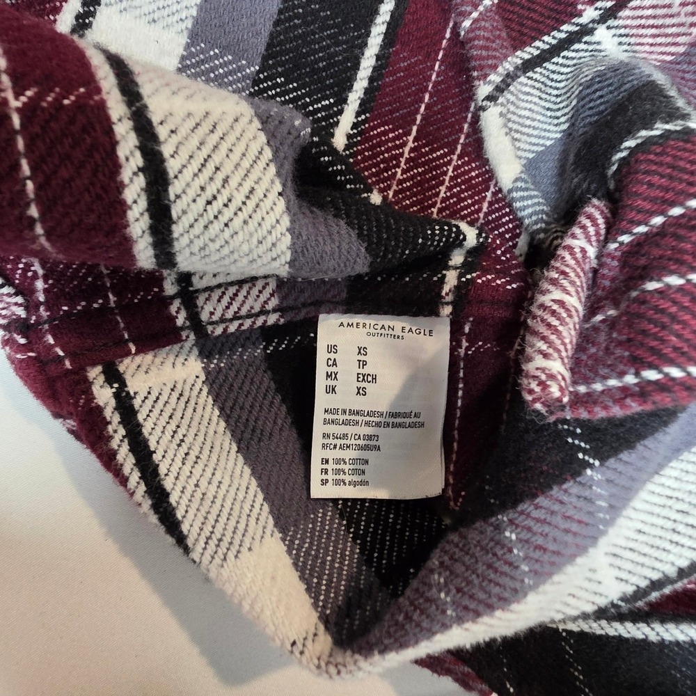 American Eagle Flannel Shirt Mens XS Burgundy Plaid Classic Fit Cotton Button Up - Picture 5 of 5